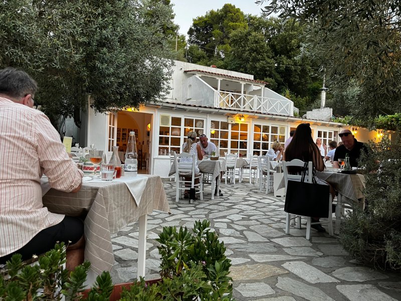 Taverna Stathis-Lia