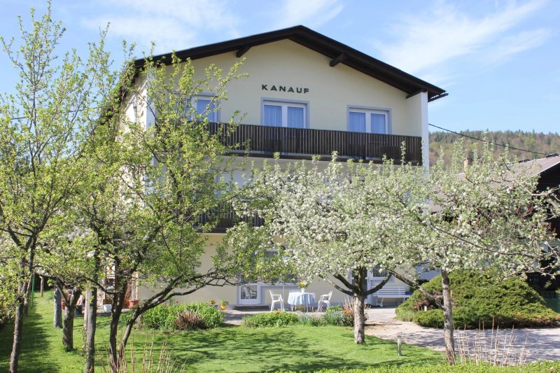 Kanauf Apartments