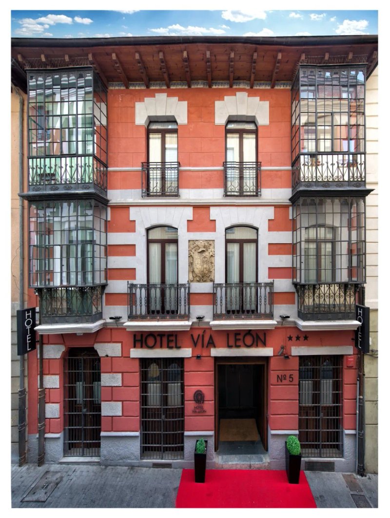 Hotel Via Leon