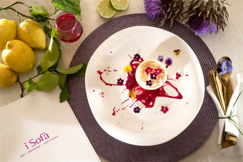 I Sofa Bar & Restaurant