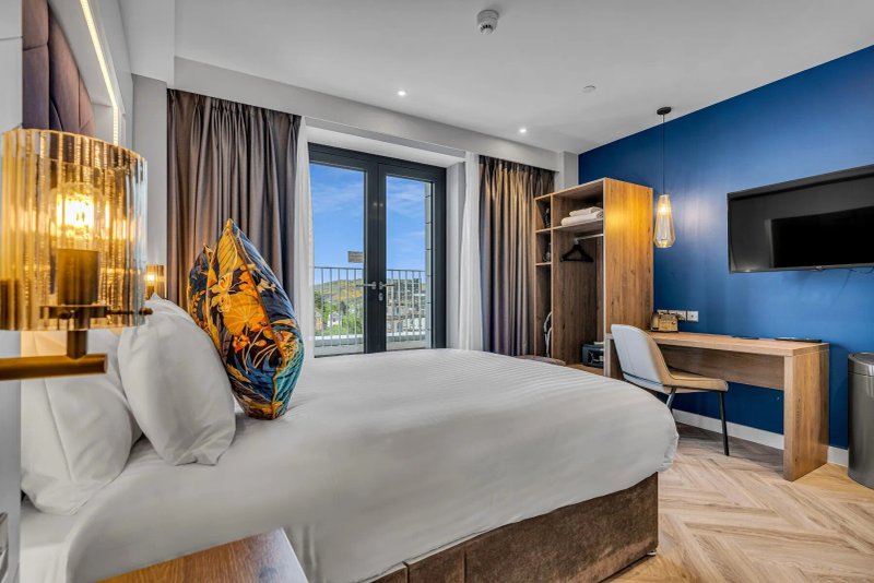Roomzzz Aparthotels Edinburgh