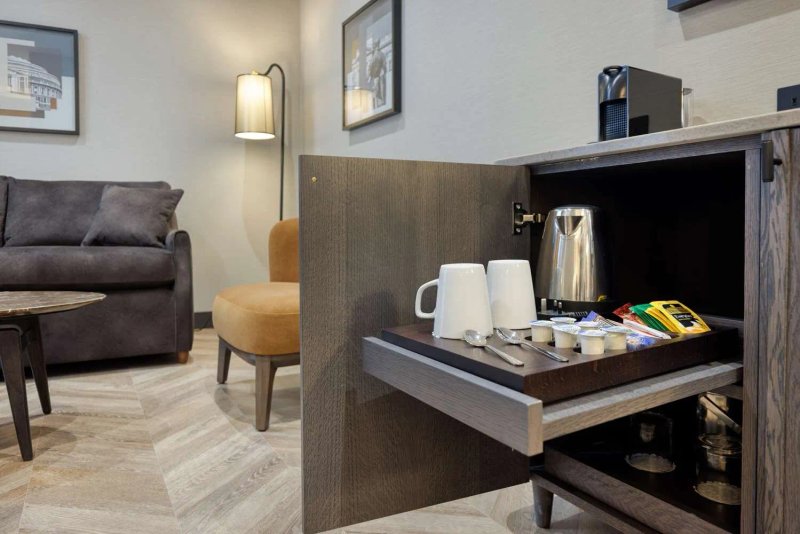 Doubletree By Hilton London - Victoria