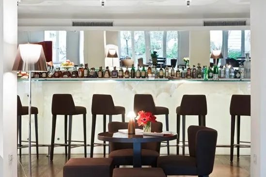 Magna Pars L'Hotel A' Parfum