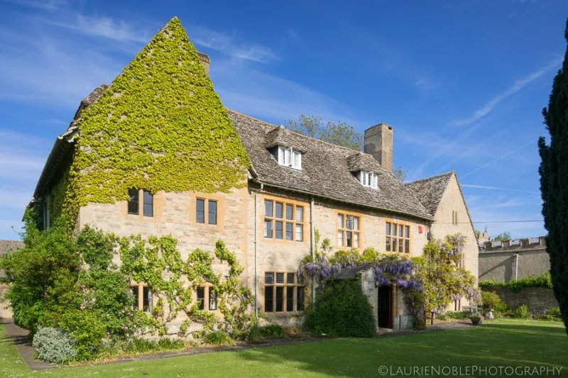 Charney Manor
