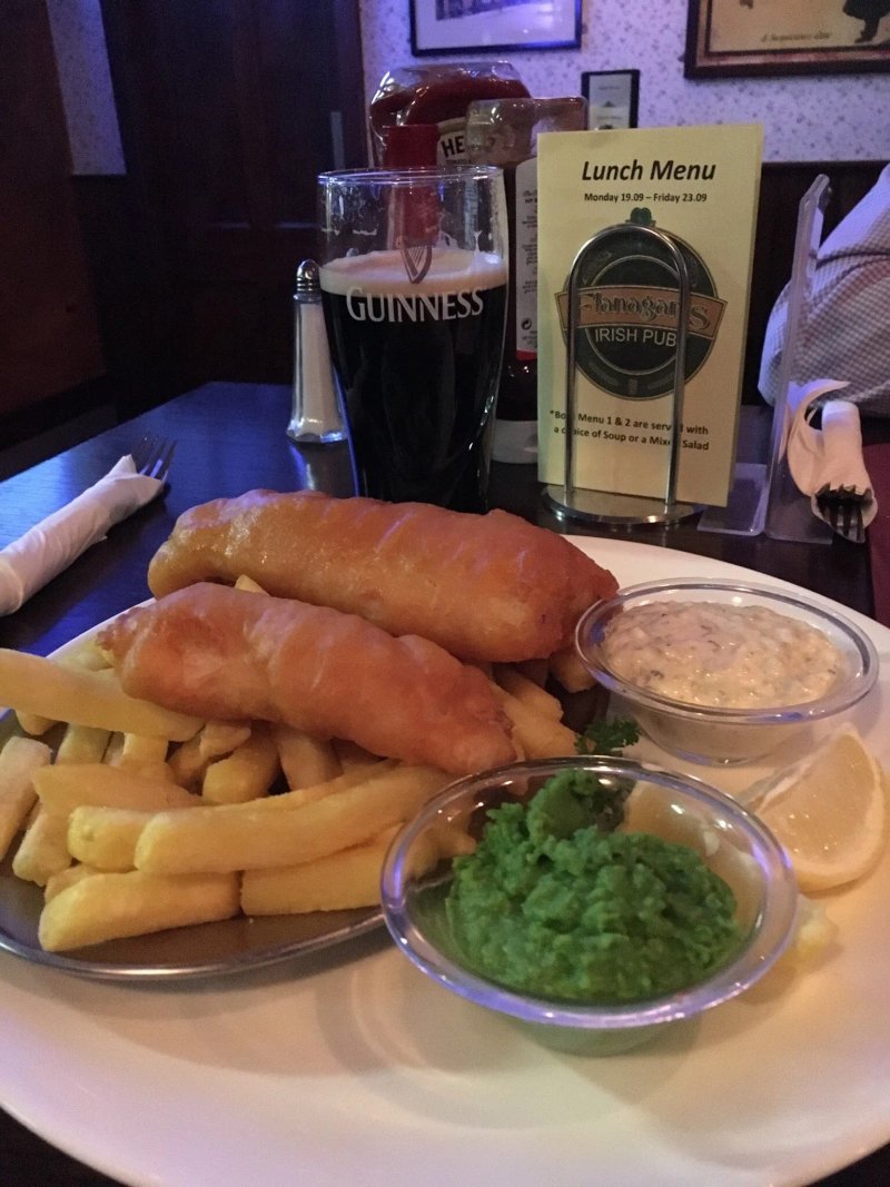Flanagan's Irish Pub