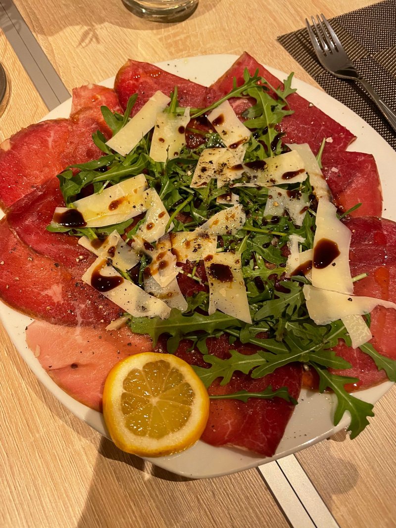 Carlo's Feinkost-Restaurant