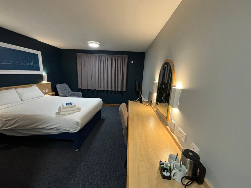 Travelodge Reading M4 Westbound