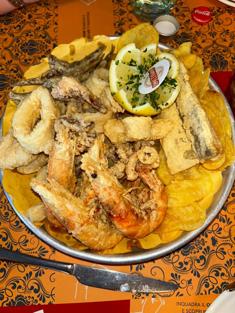 Napoletano Pizzeria Trattoria