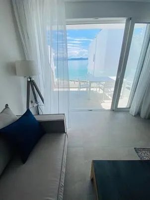Costa Vasia Suites & Apartments