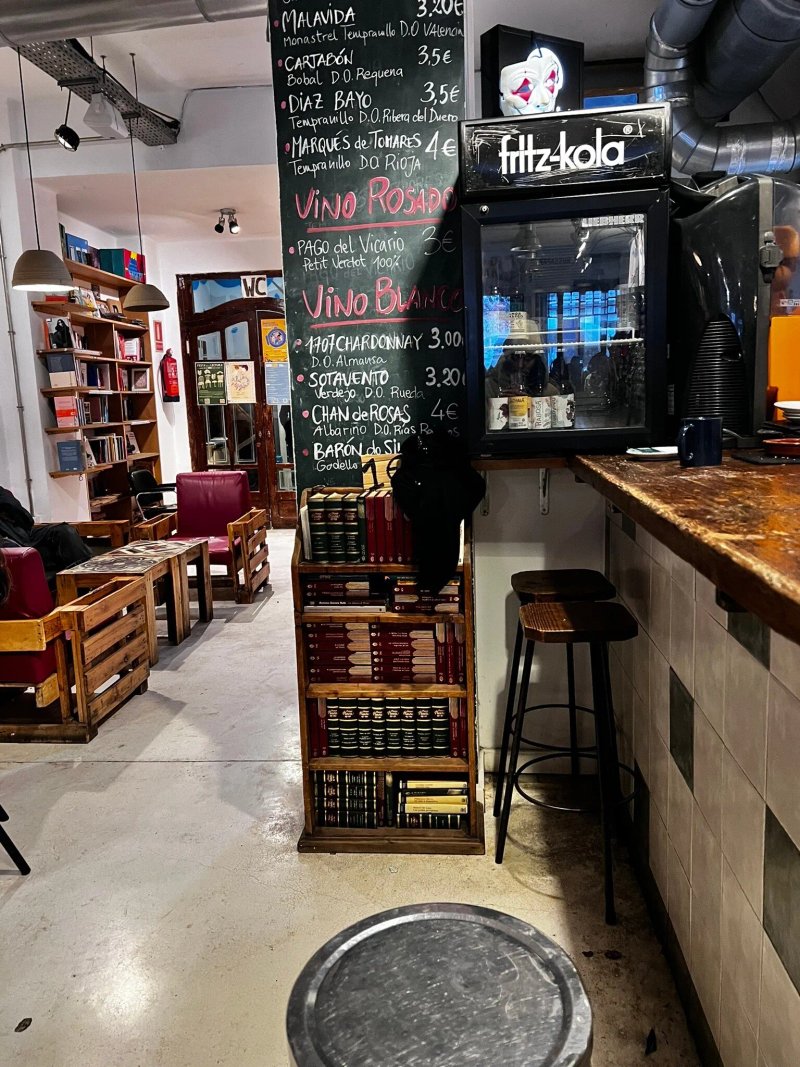Ubik Cafe