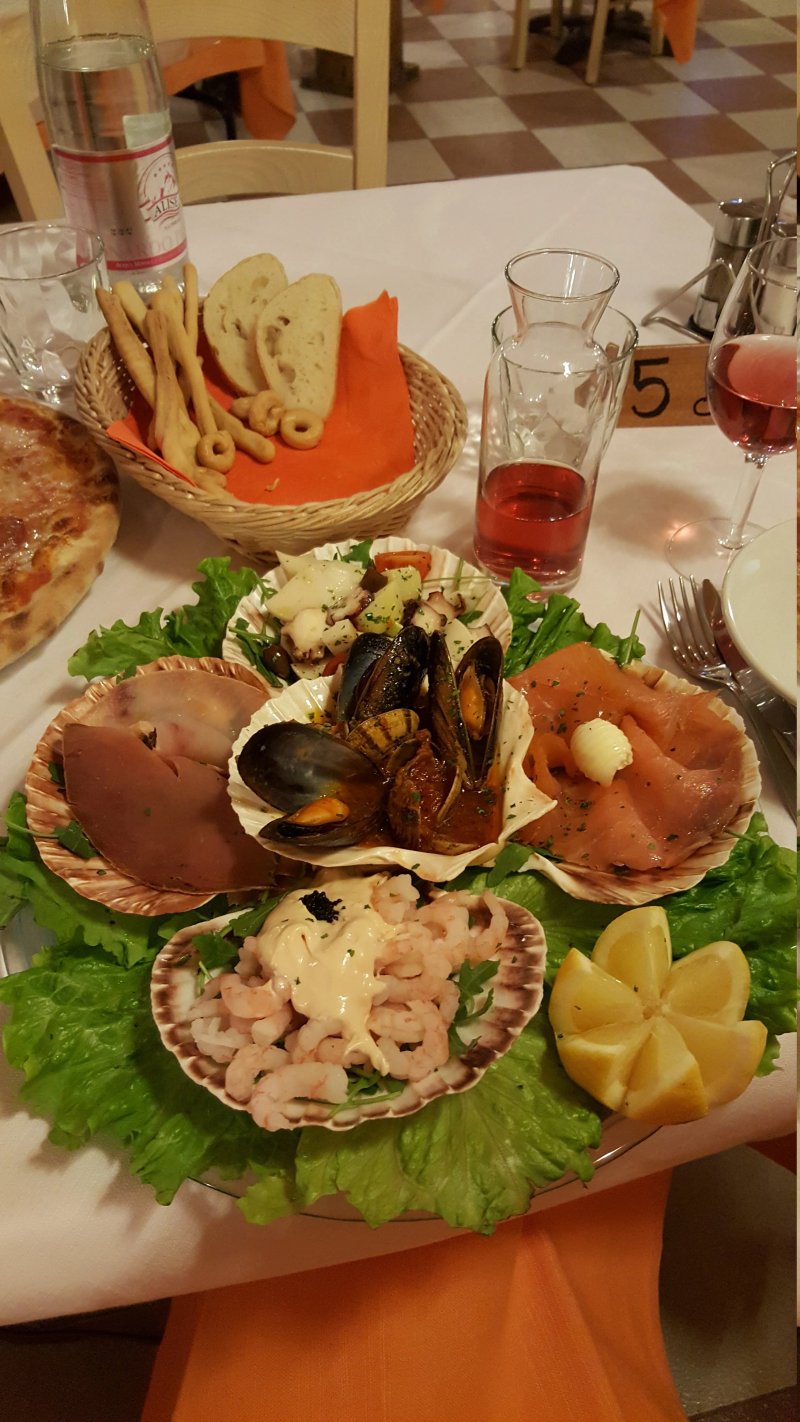 Ristorante Pizzeria Le 12 Colonne
