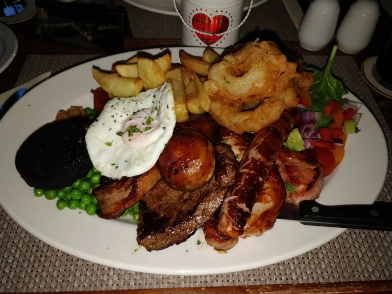 The Black Horse Endon