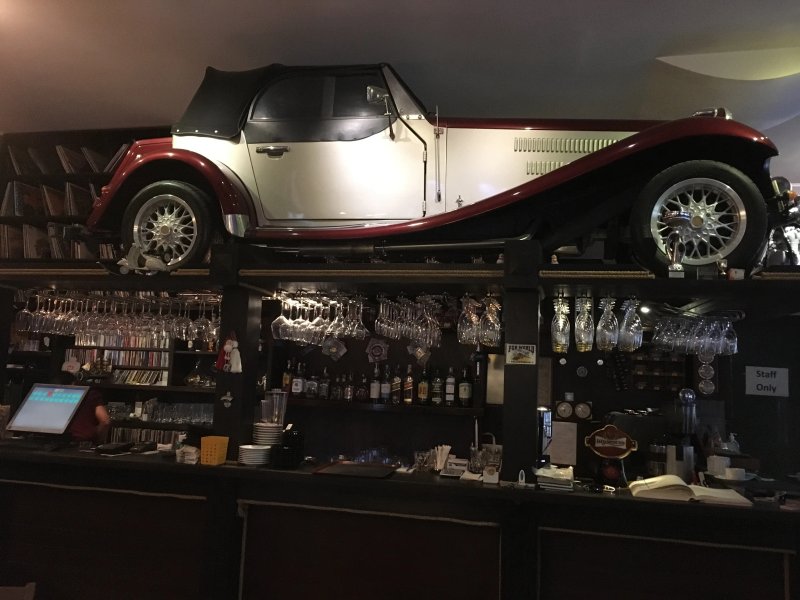Queen`s Pub