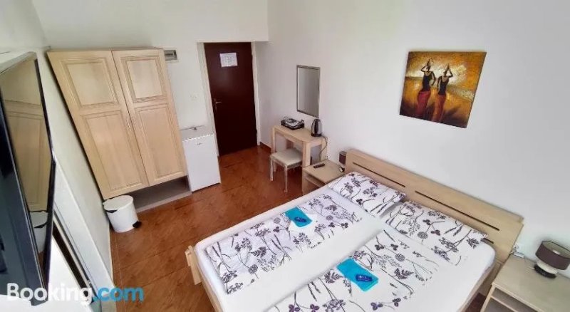 Hostel Emi San Valentino