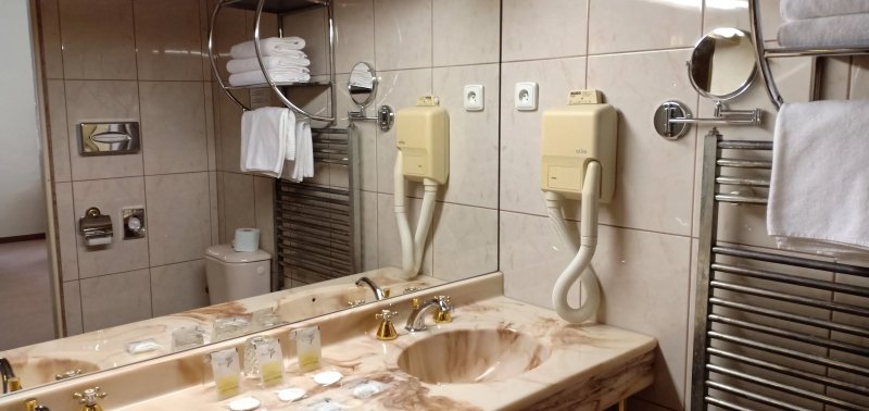 Hotel Anglicky Dvur