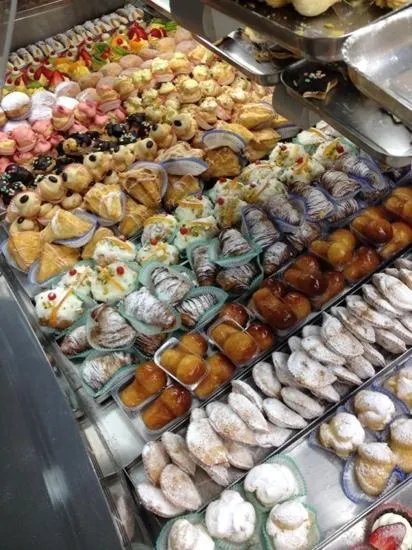L'Angolo Delle Dolcezze Pasticceria Gelateria
