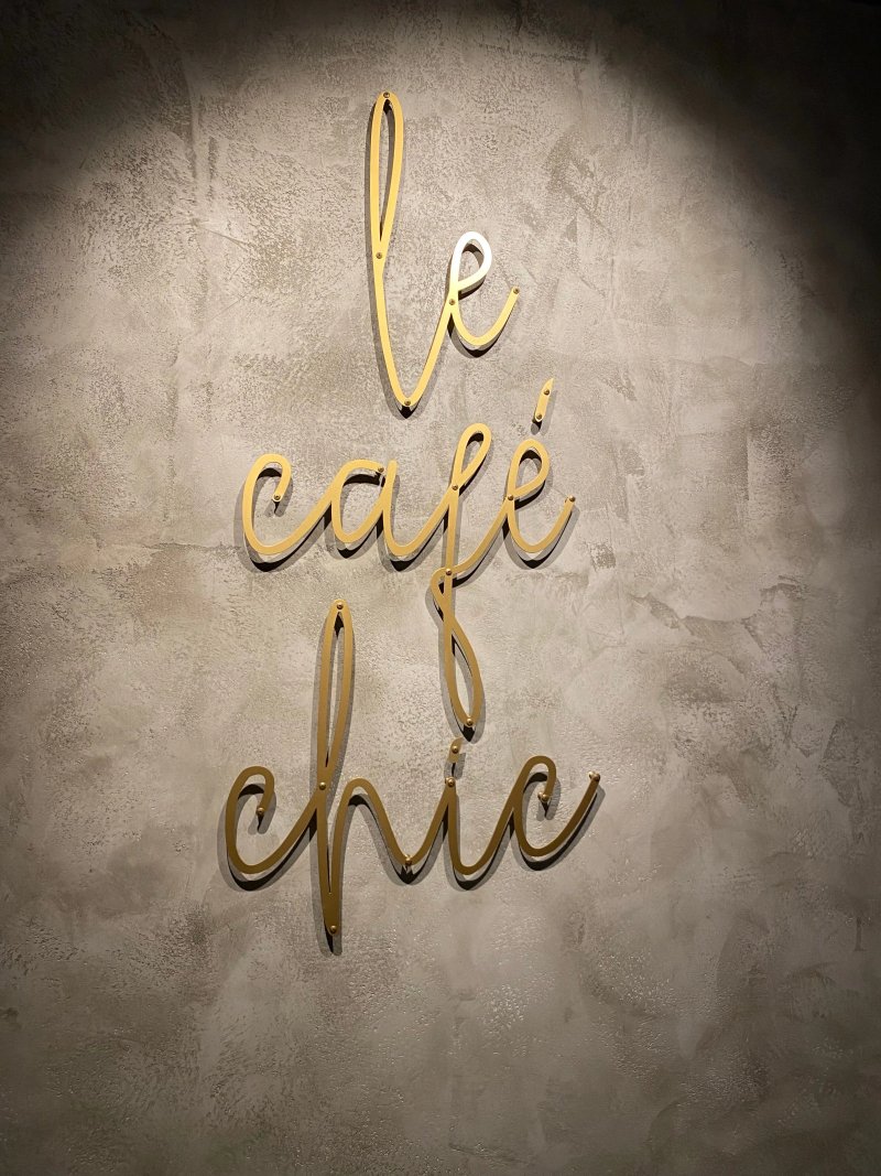 Cafe Magnifique