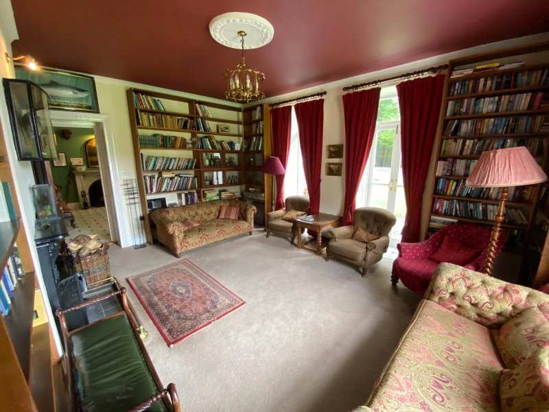 Delphi Lodge