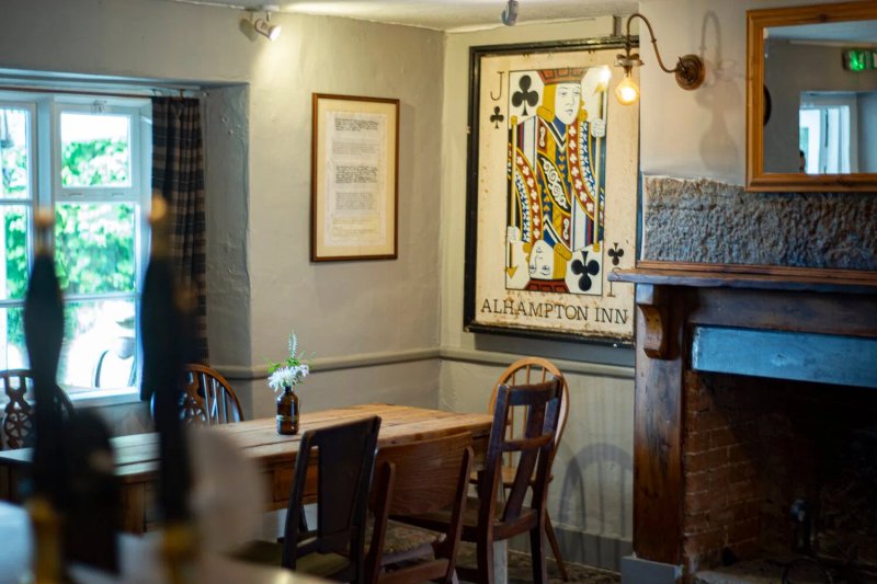 The Alhampton Inn