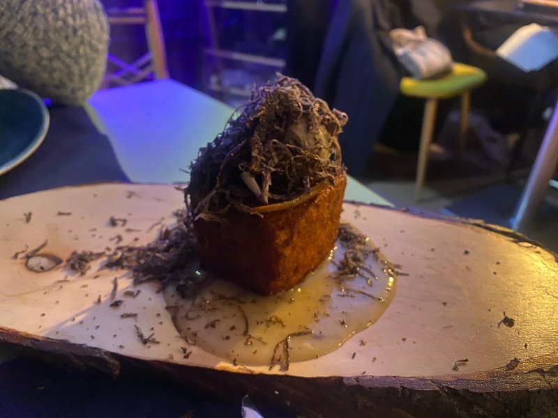 Mai Tai BURGER&COCKTAIL Bar