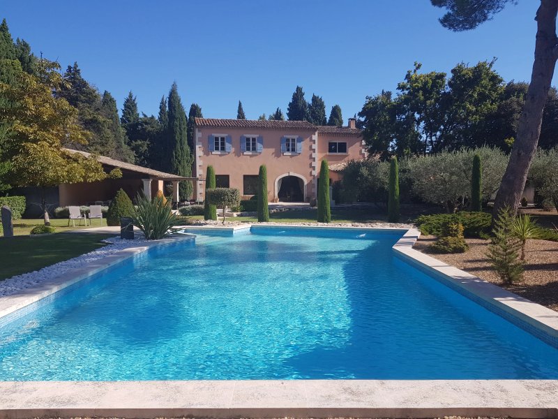 Le Clos Des Cyprès B&B