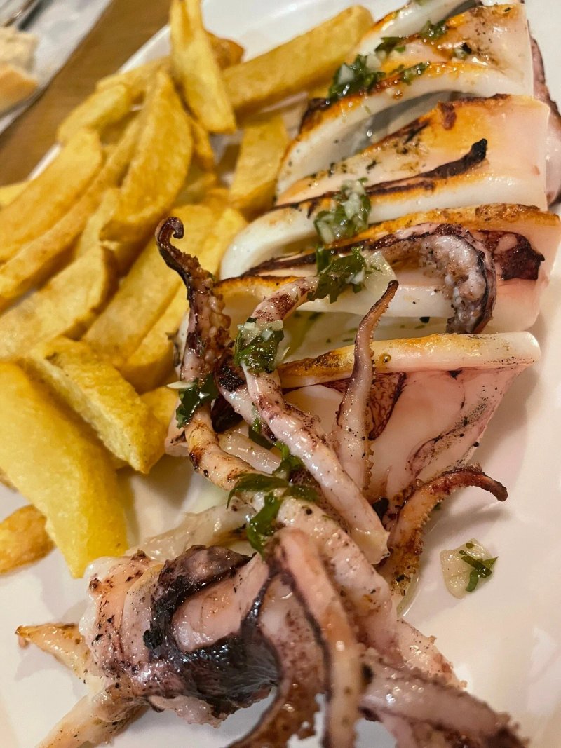 Basal Grill & Beach