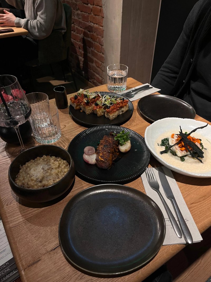 Francis Bistro