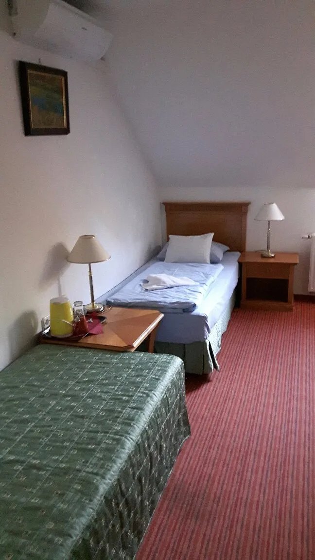 Borhotel Sziluett Farkasmaly