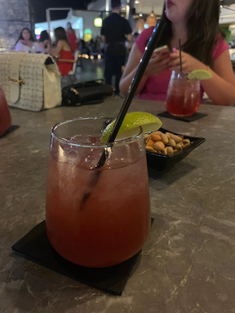 riSe Restaurant & Cocktail Bar