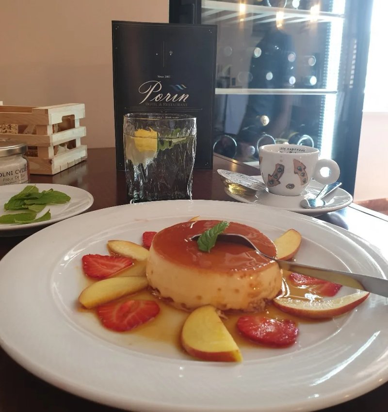 Porin Restaurant & Bar