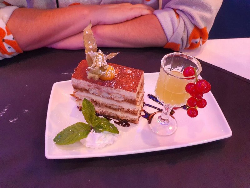 Crazy's Taverna