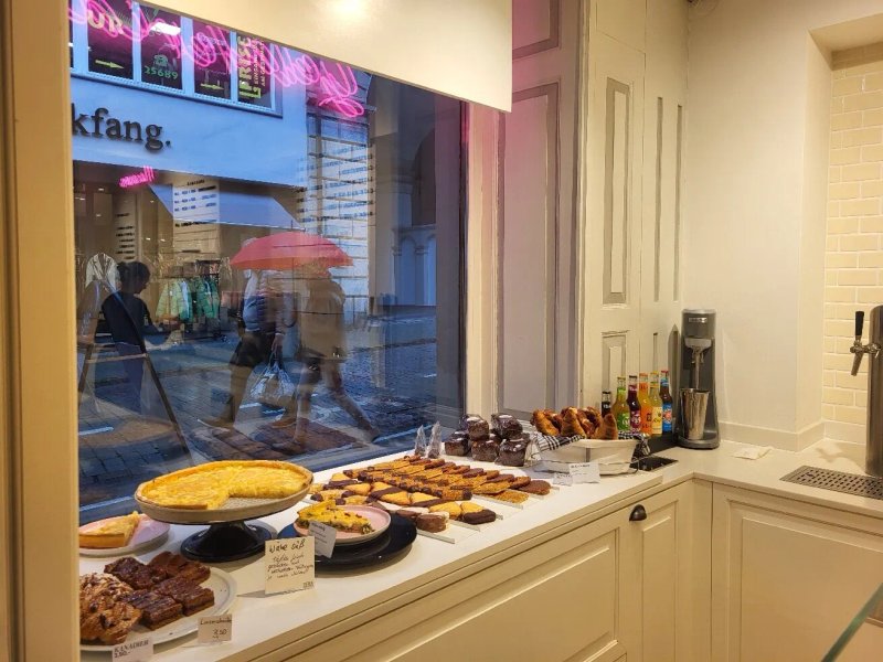 Weber & Weiss Patisserie & Chocolaterie