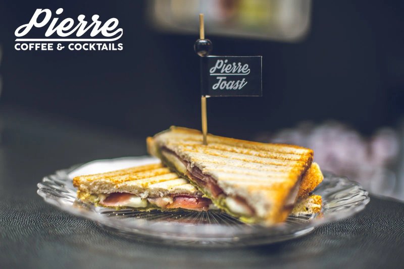 Pierre Coffee & Cocktails