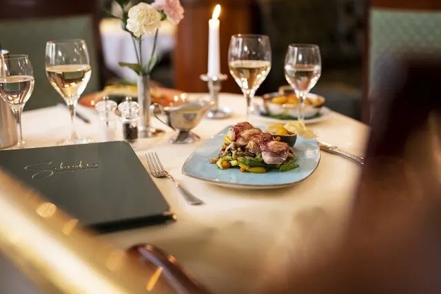 Restaurant "Schroders" im Kurhaus am Inselsee