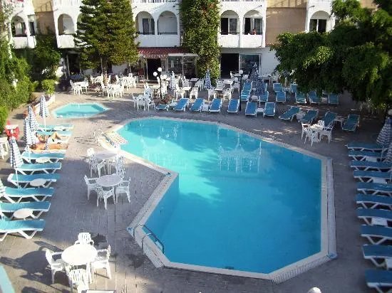 Kassandra Family ApartHotel