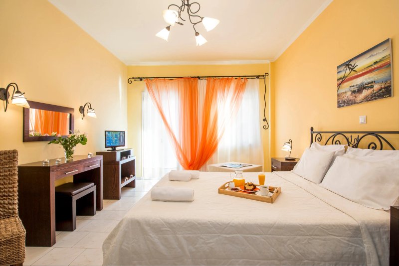 Kostis Villas Askeli Poros