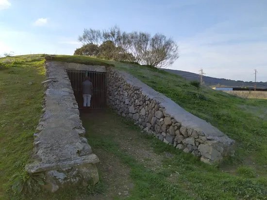 Dolmen de la granja de Torinuelo
