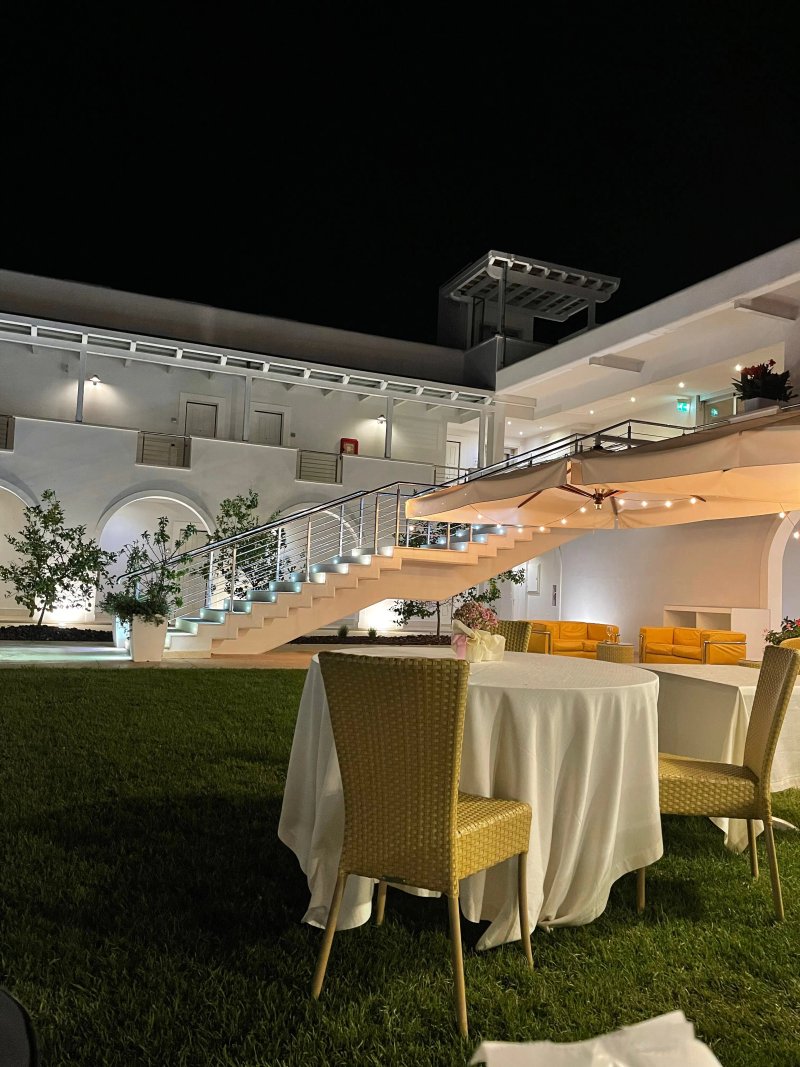 La Veranda Charming Sea Restaurant