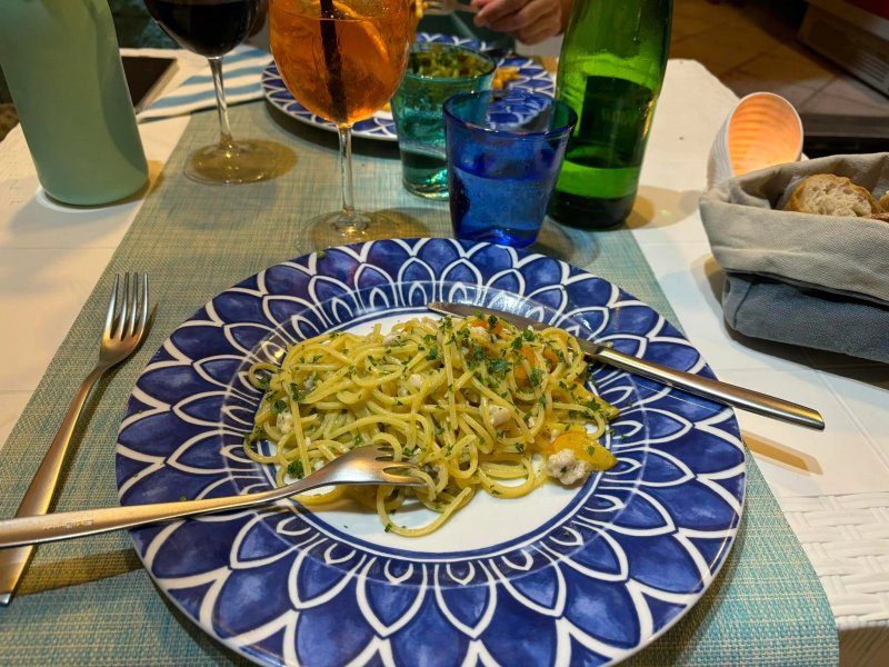 Pazziella Beach Bar & Restaurant