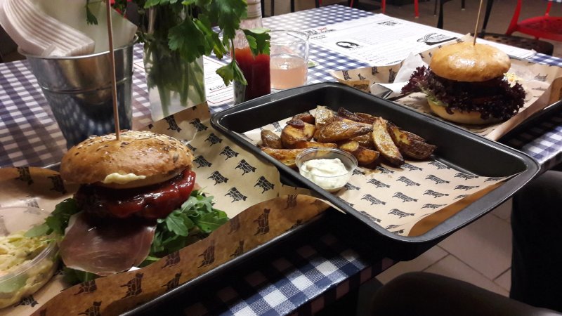 Zdrowa Krowa Restaurant