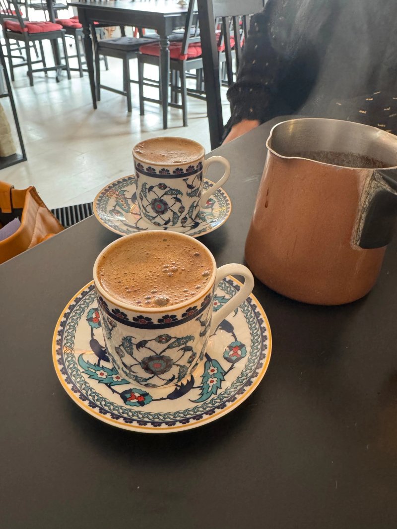 Arman's Wine & Coffee House