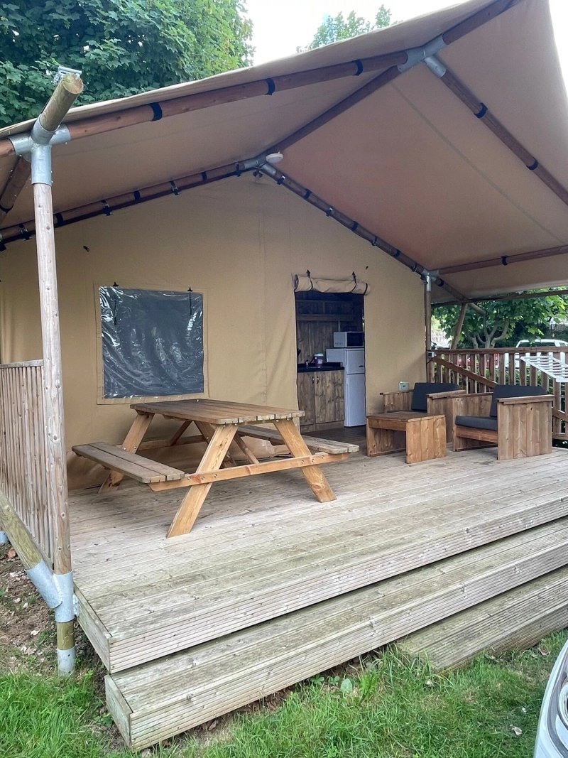 Camping Les Coteaux du Lac