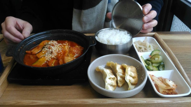 BON GA restaurant & taiteur coreen