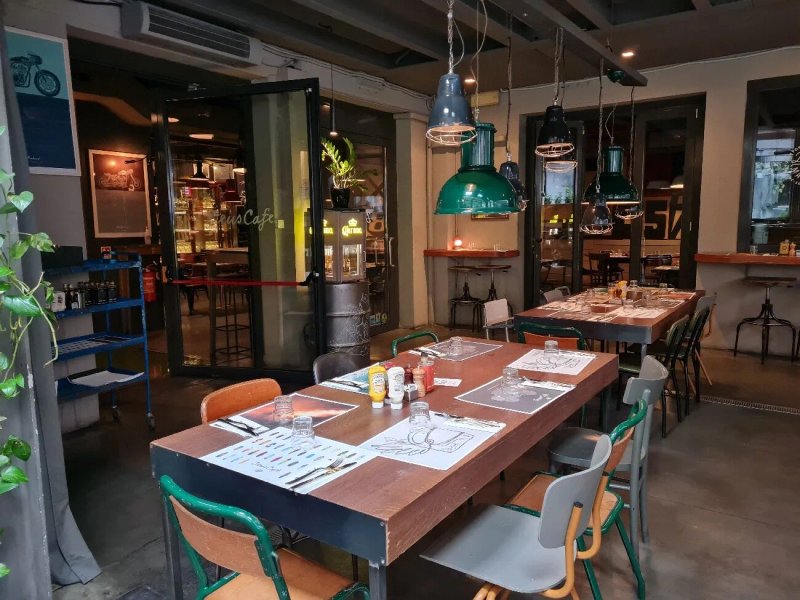 Deus Cafe