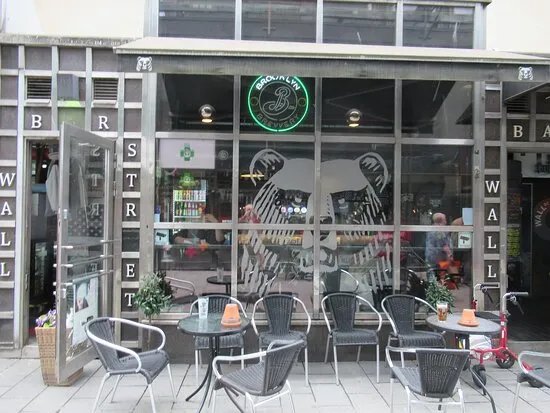 Wall st. Bar