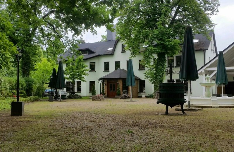Hotel & Restaurant Waldschlosschen