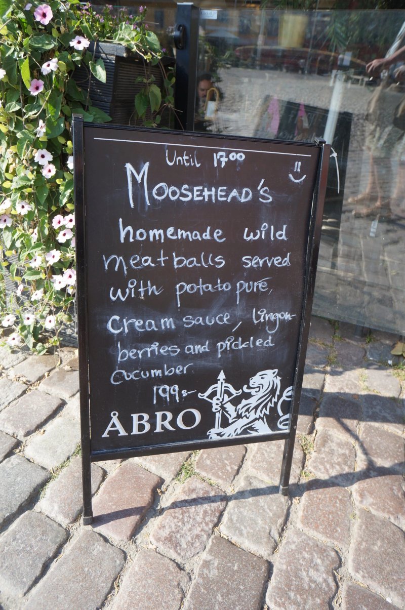 Moosehead Bar