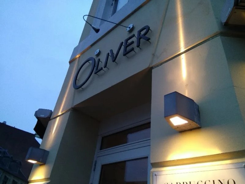 Cafe Oliver