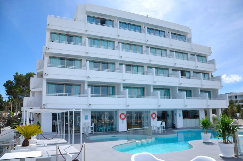 Typic Marina Playa Hotel