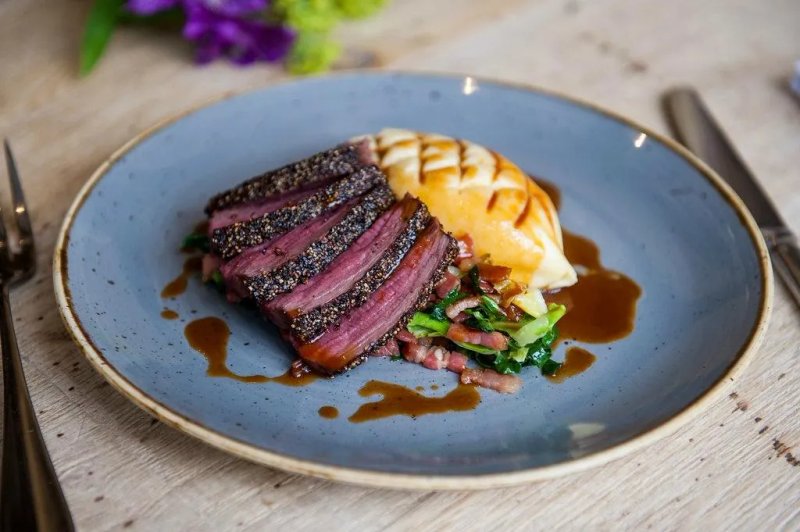 White Hart at Overton Pub & Dining